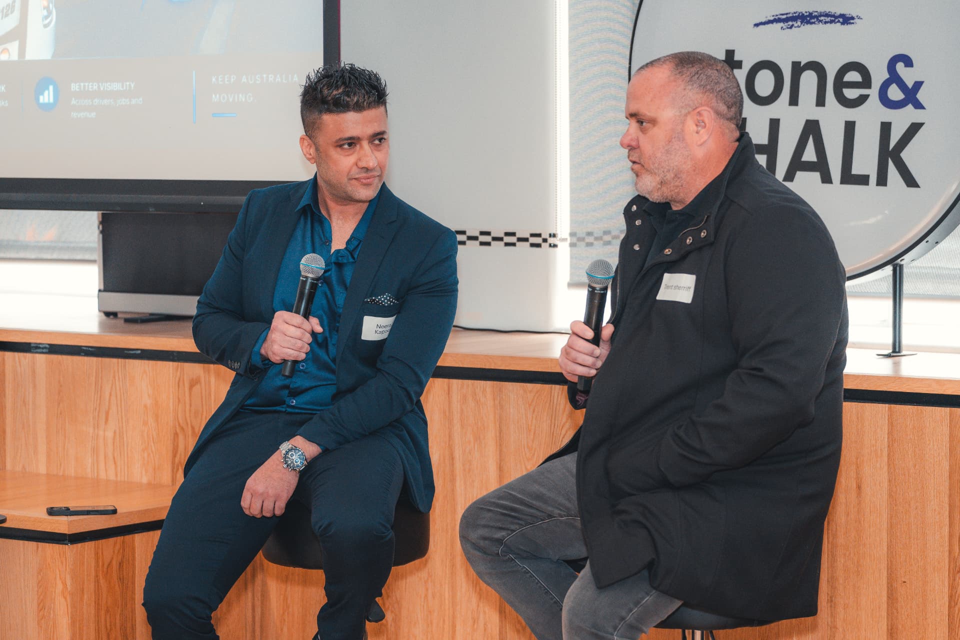 Neeraj Kapoor in a fireside conversation on stage at a 10xGrowth Labs AI event
